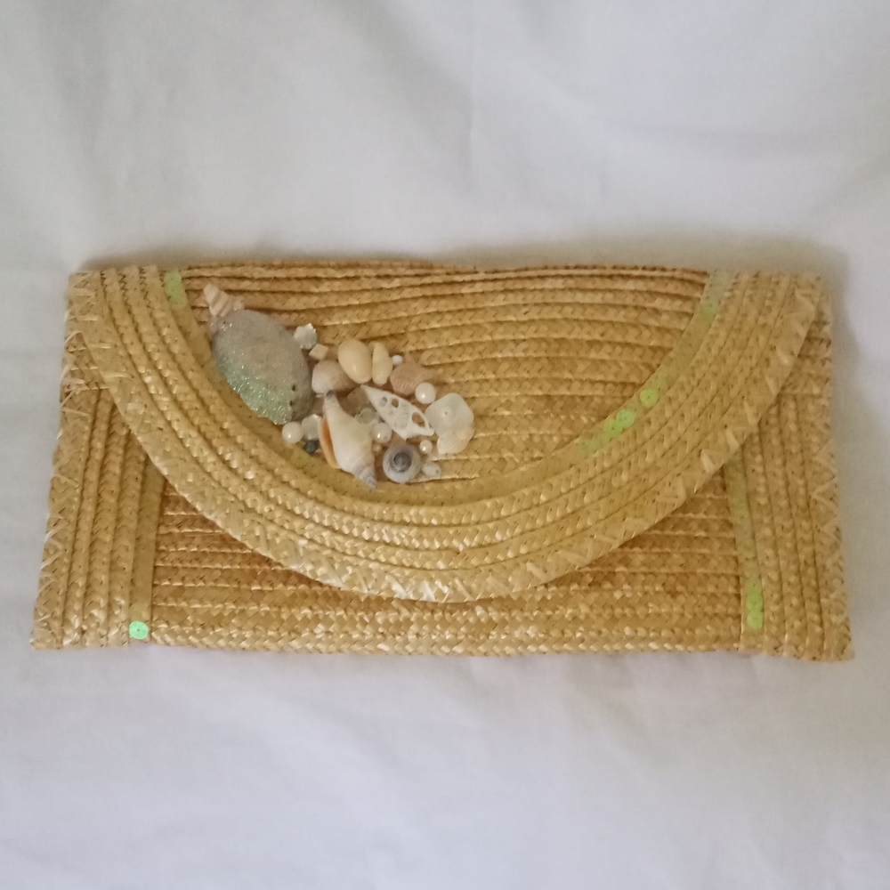Cappelli Strawworld Inc Clutch Handbag Purse